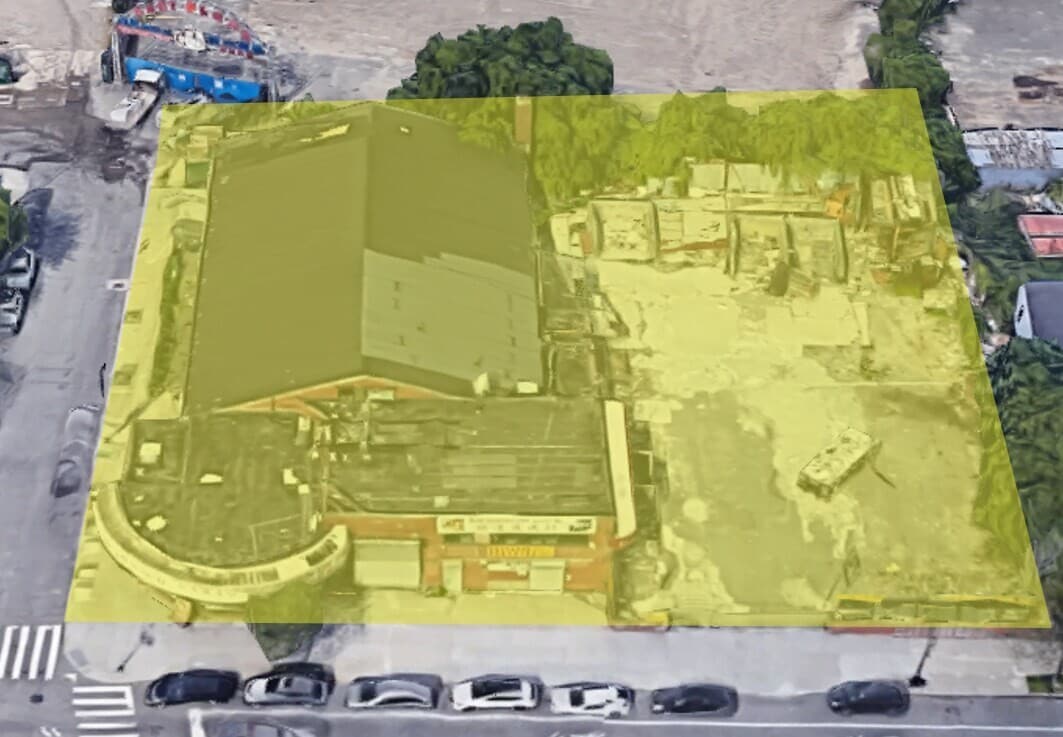 College Point Blvd, Flushing, NY for sale Primary Photo- Image 1 of 2