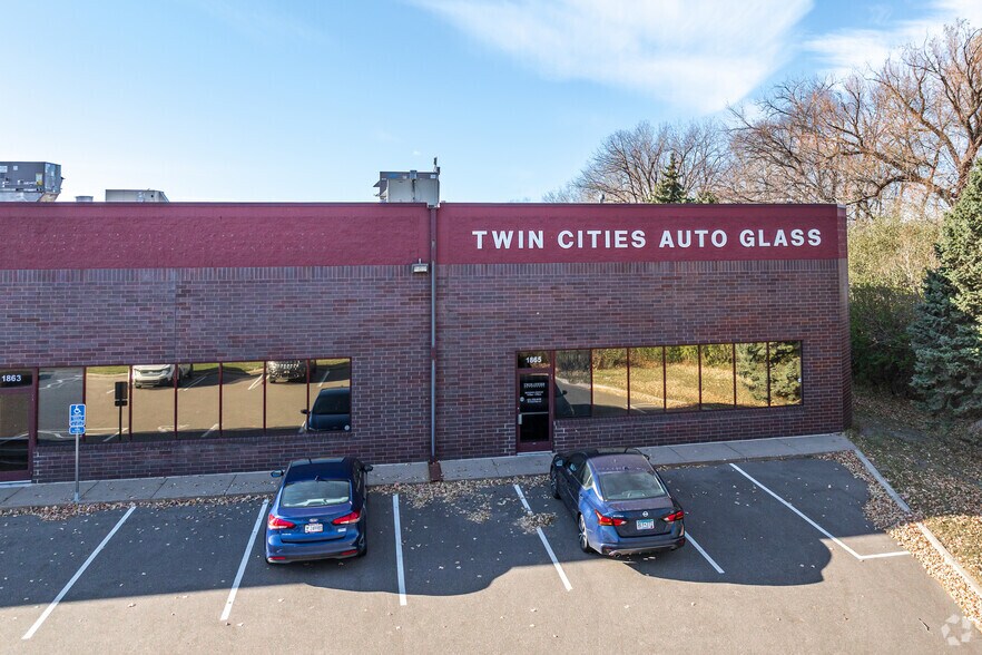 1851-1865 Buerkle Rd, White Bear Lake, MN à louer - Photo du bâtiment - Image 2 de 7