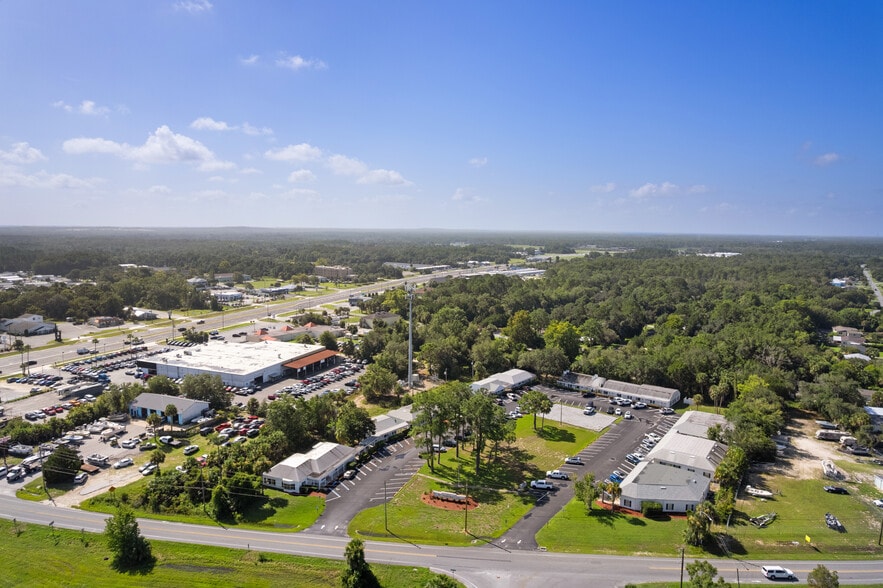 9030 W Fort Island Trl, Crystal River, FL for sale - Building Photo - Image 3 of 49