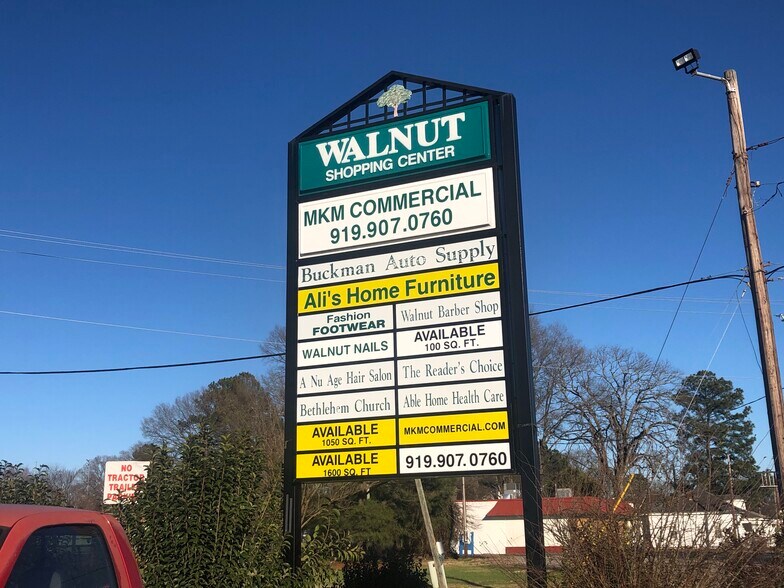 601-729 Walnut St, Rocky Mount, NC à louer - Photo du bâtiment - Image 1 de 8