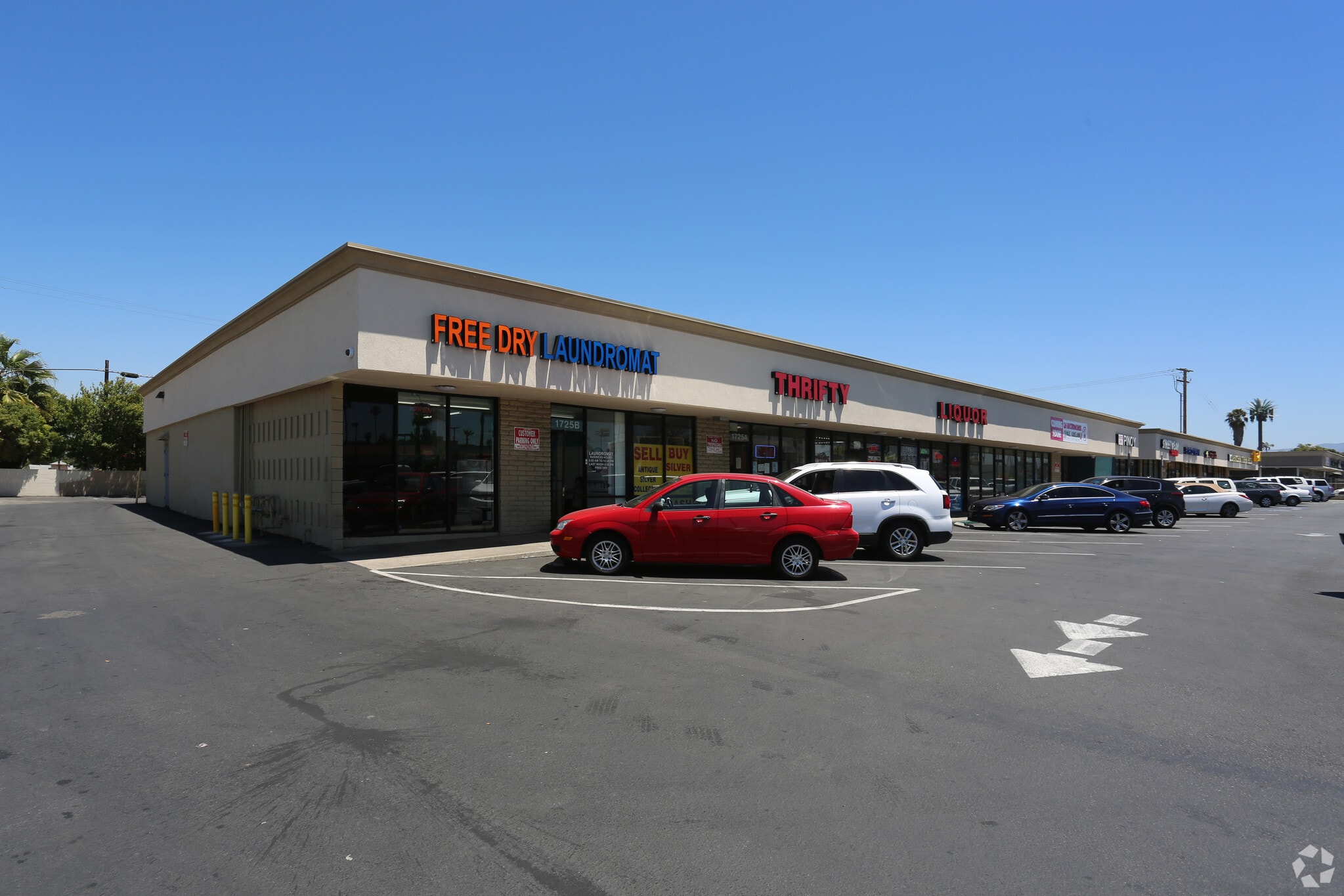 1701-1725 W Chapman Ave, Orange, CA for lease Primary Photo- Image 1 of 9
