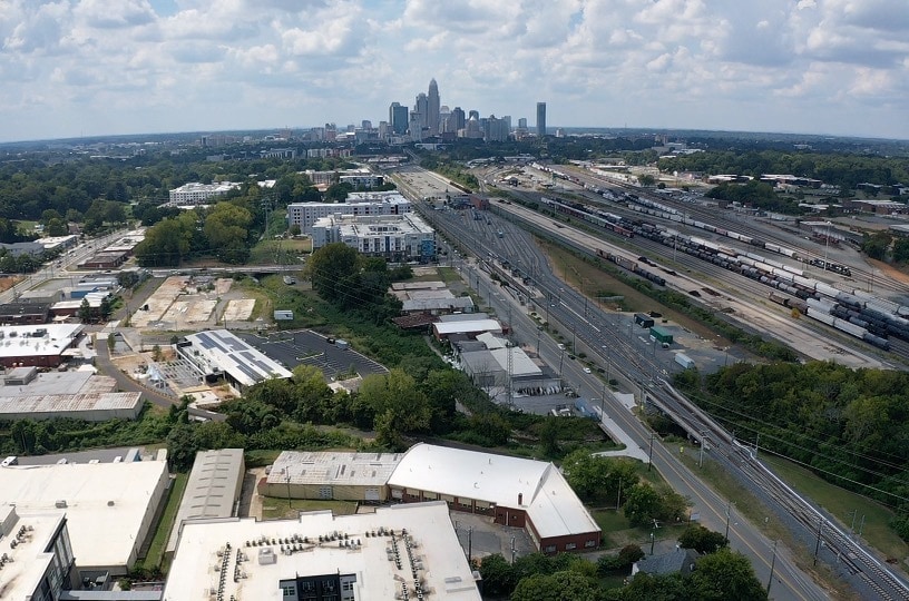 2414 N Brevard St, Charlotte, NC for lease - Building Photo - Image 3 of 7