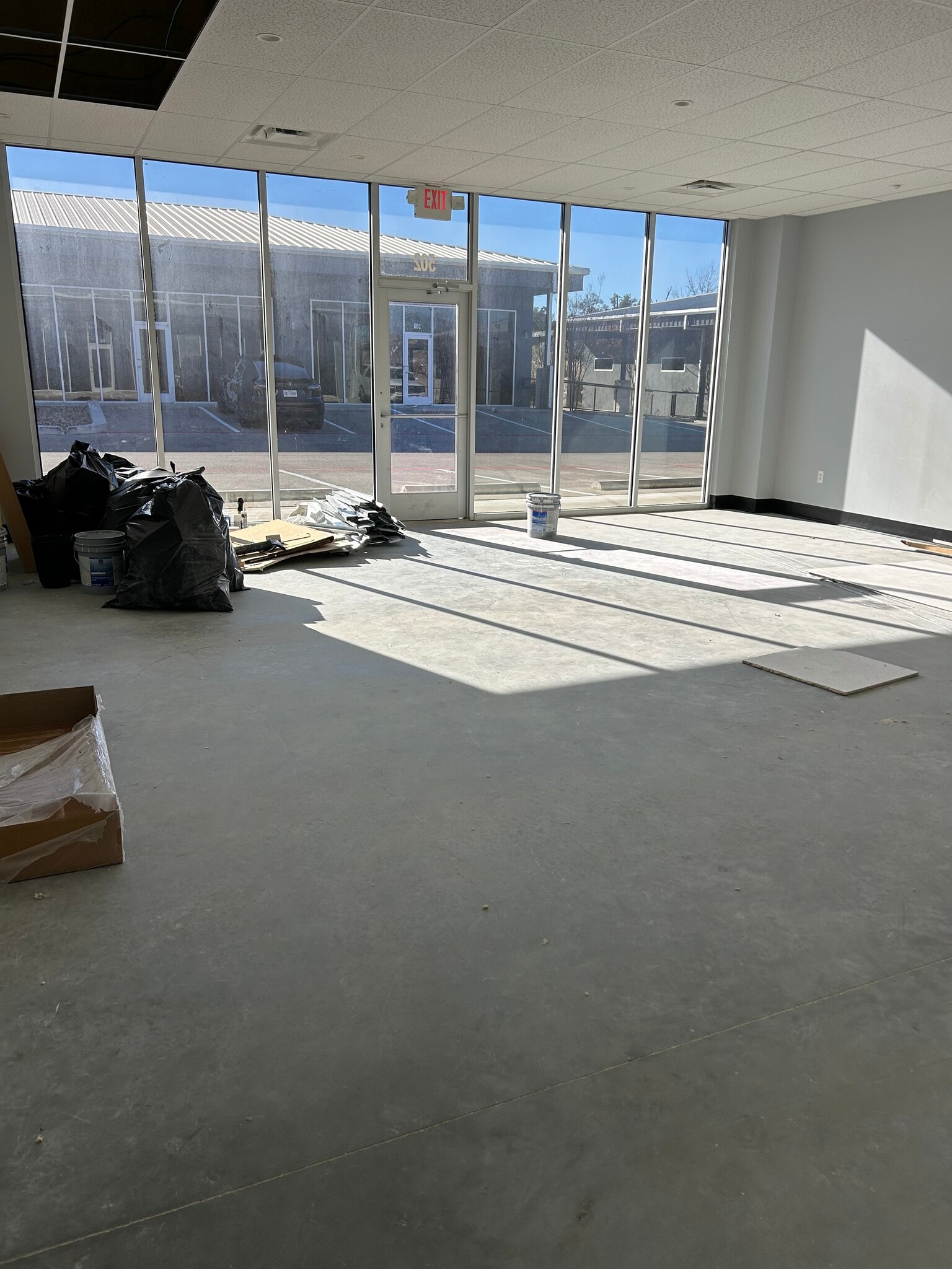 706 Leander Dr, Leander, TX for lease Interior Photo- Image 1 of 4