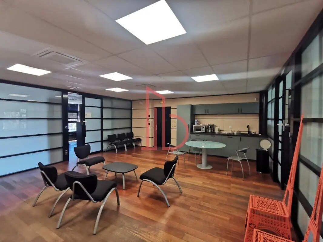 Bureau dans Bruges à louer Photo intérieure- Image 1 de 9