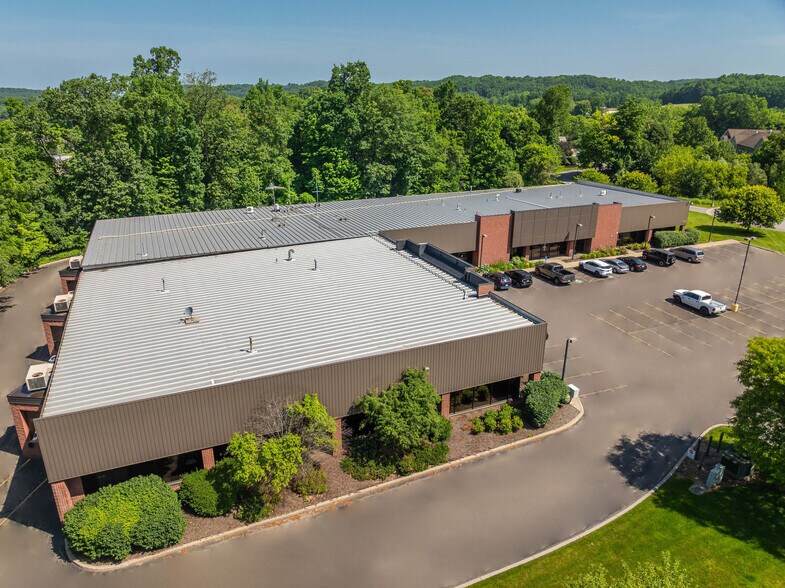 590 Fishers Station Dr, Victor, NY for lease - Building Photo - Image 3 of 10