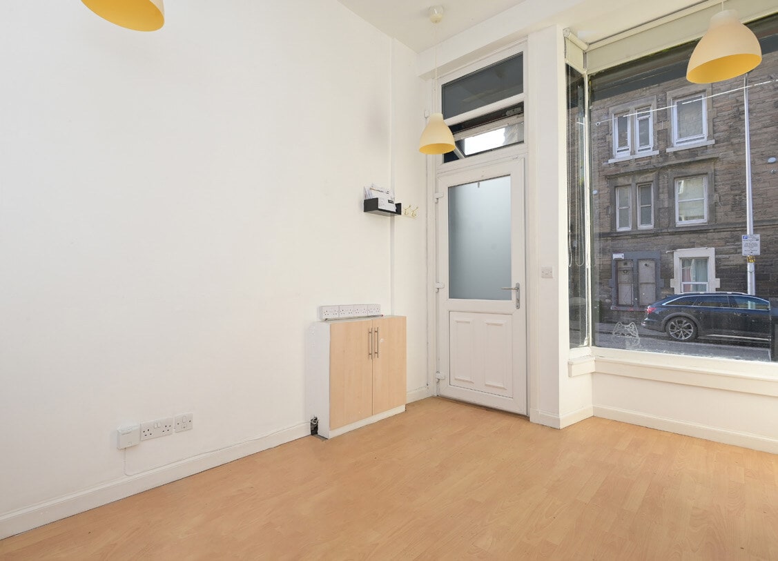 1-3 Dalgety Av, Edinburgh, EDH EH7 5UF - Unit 3 - - Interior Photo - Image 2 of 3