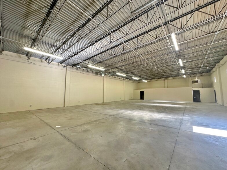 5611 SW 38th St, Oklahoma City, OK à louer - Photo intérieure - Image 2 de 4