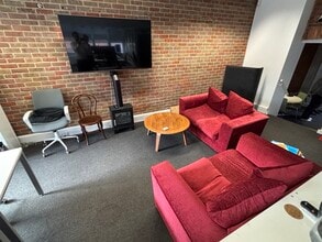 Portland Pl, Marlow for lease Interior Photo- Image 2 of 10