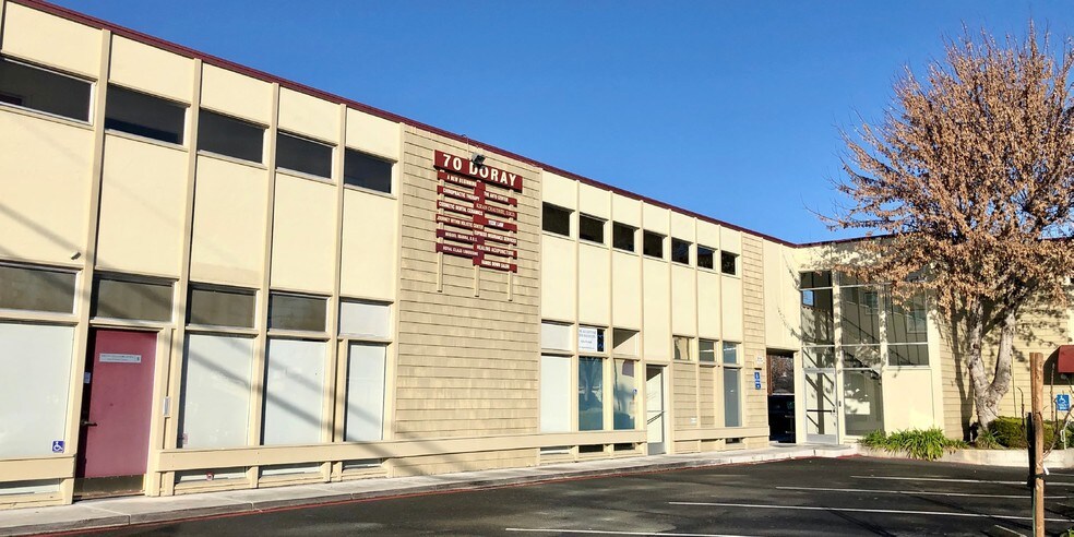 70 Doray Dr, Pleasant Hill, CA à louer - Photo du bâtiment - Image 1 de 2