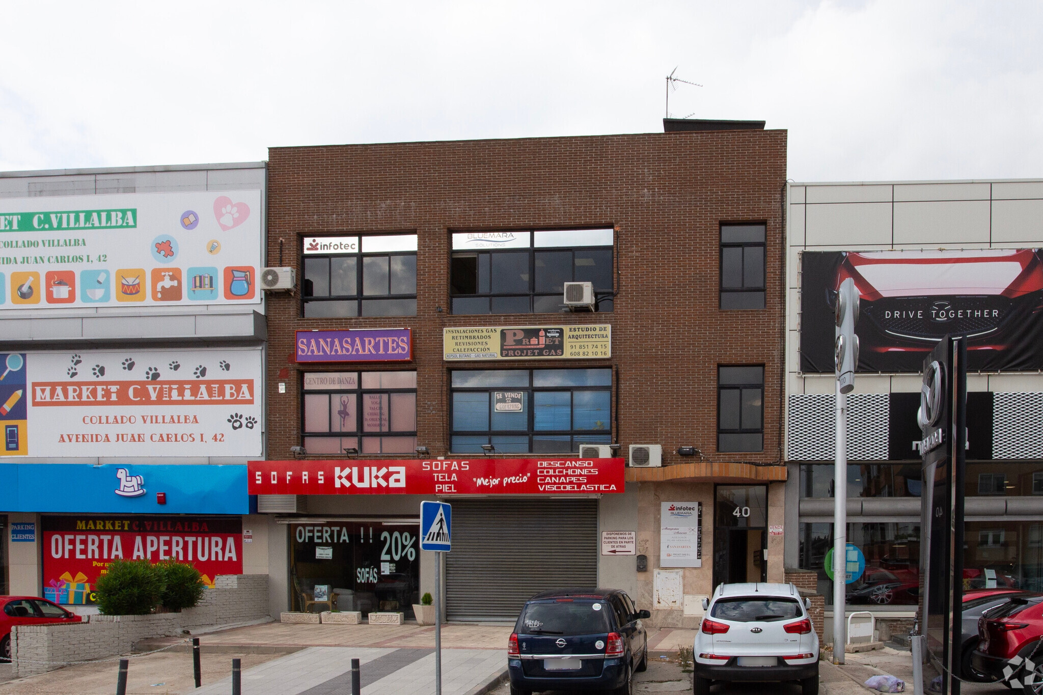 Avenida Juan Carlos i, 40, Collado Villalba, Madrid for lease Primary Photo- Image 1 of 3