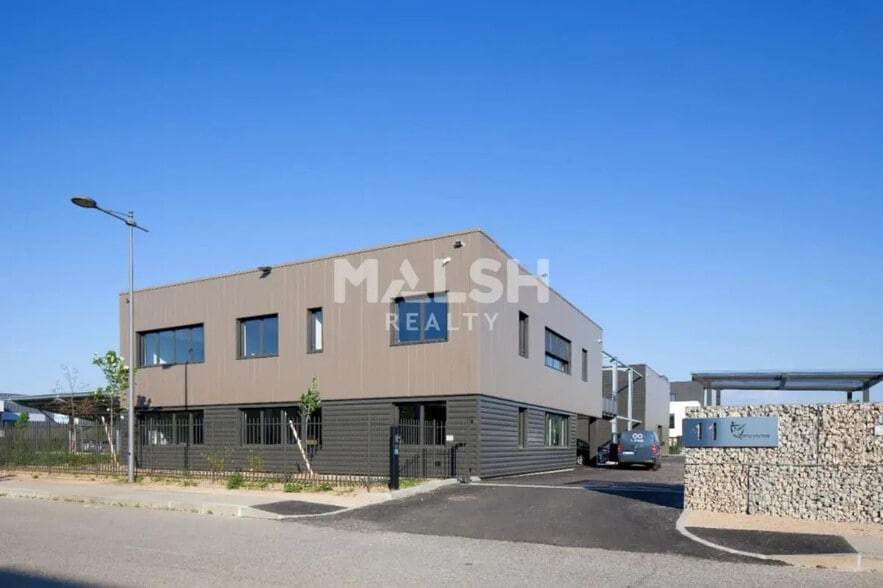 Flex in Saint-Priest for lease - Building Photo - Image 3 of 21