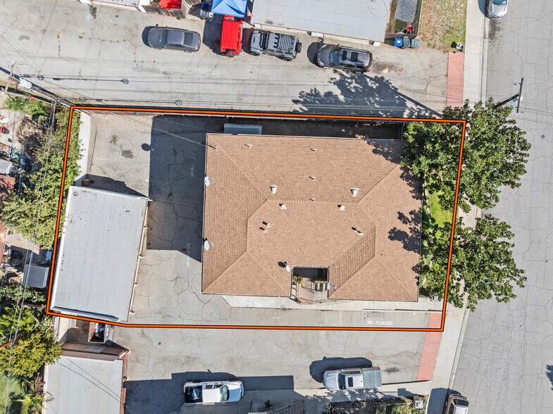 4484 La Deney St, Montclair, CA à vendre - Photo du bâtiment - Image 2 de 10