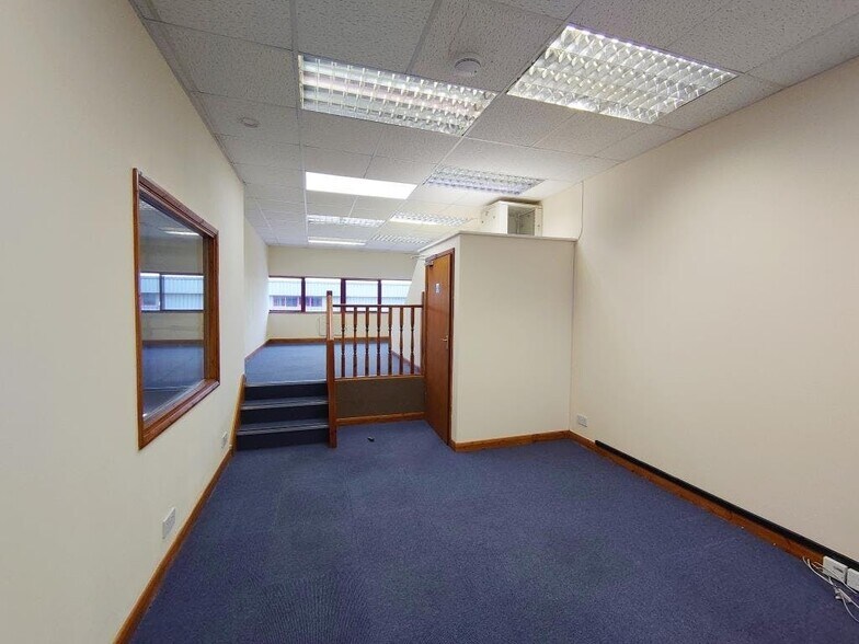 5 Brunel Rd, Totton for lease - Building Photo - Image 3 of 9