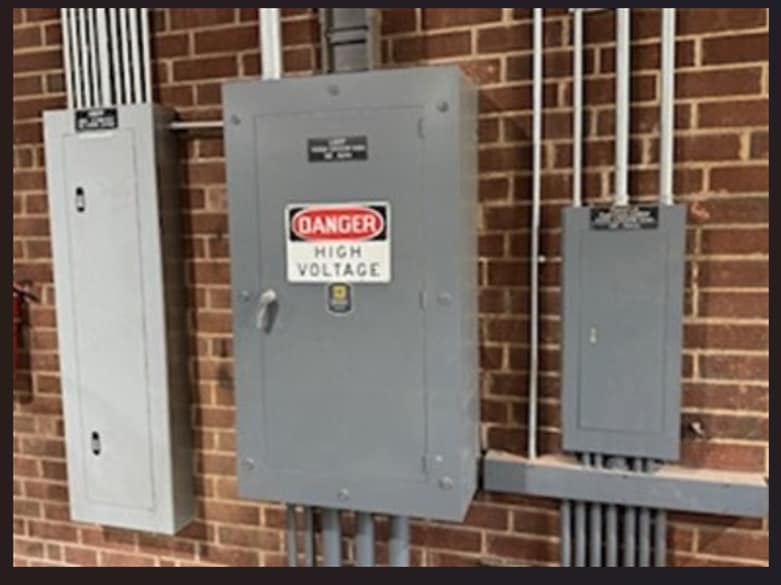 312 S Miami Blvd, Durham, NC for sale - Building Photo - Image 3 of 11