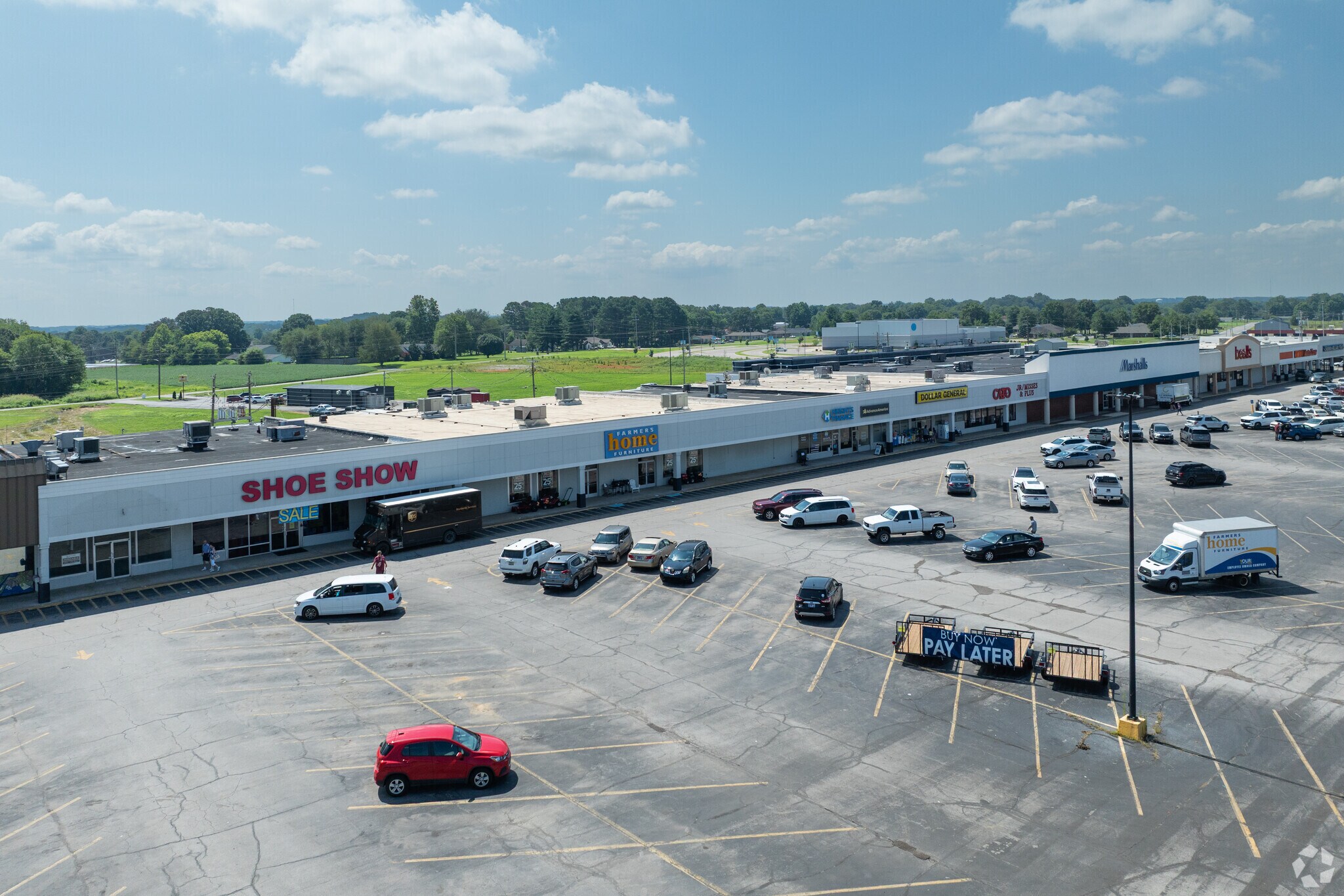 2002-2028 N Locust Ave, Lawrenceburg, TN for lease Primary Photo- Image 1 of 14
