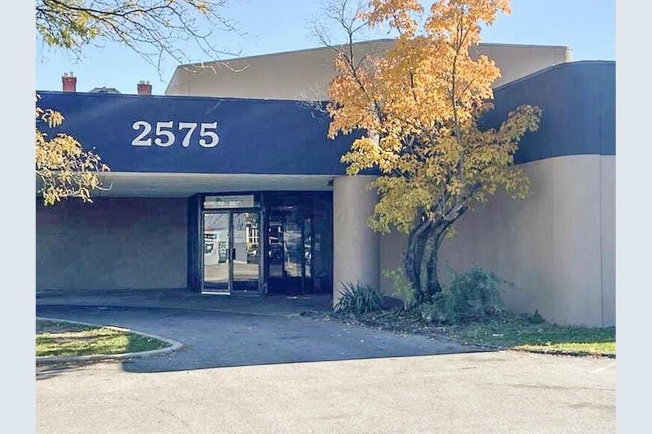 2575 W Broad St, Columbus, OH for lease Primary Photo- Image 1 of 7