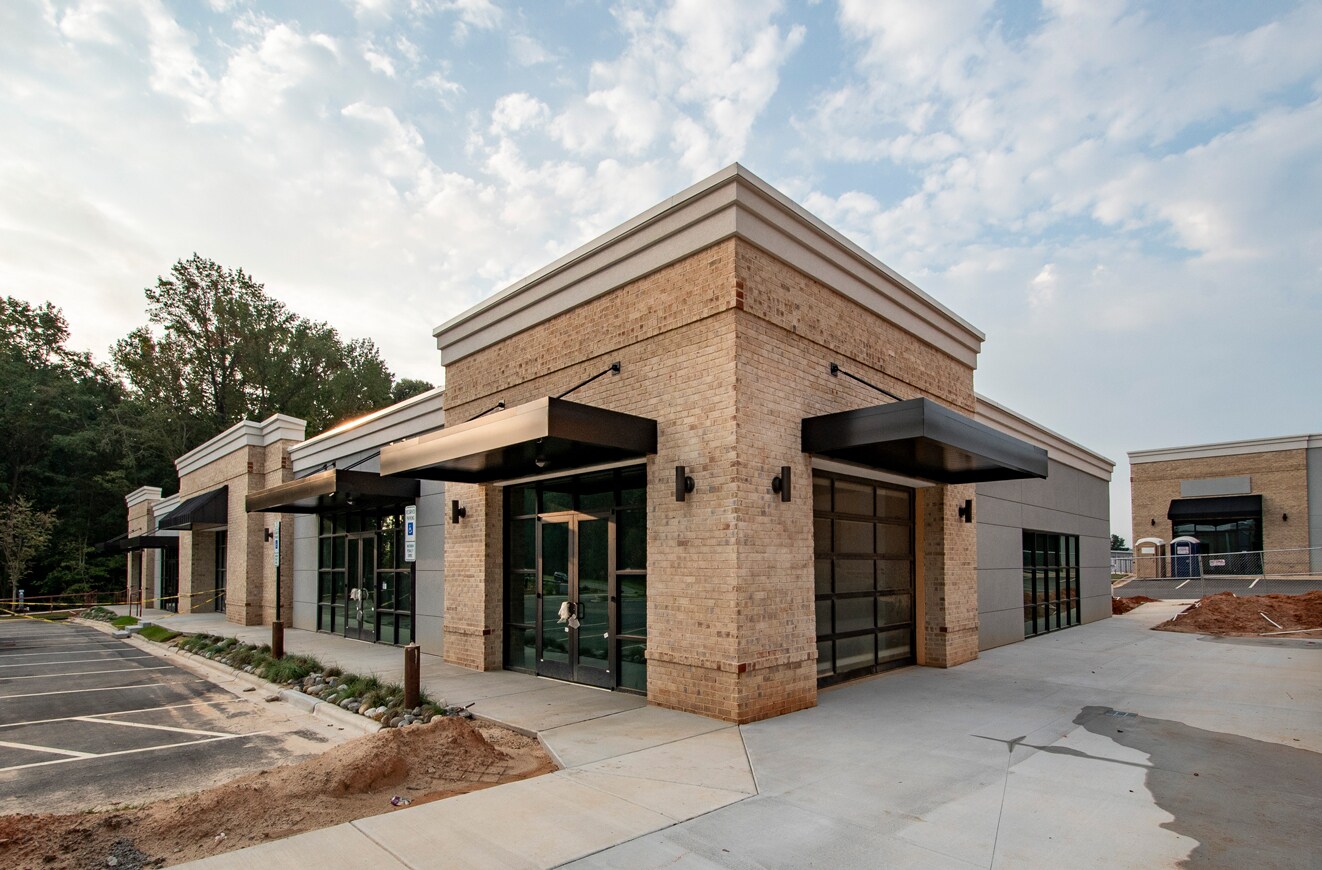 360 Fort Mill, Fort Mill, SC à louer Photo du bâtiment- Image 1 de 20