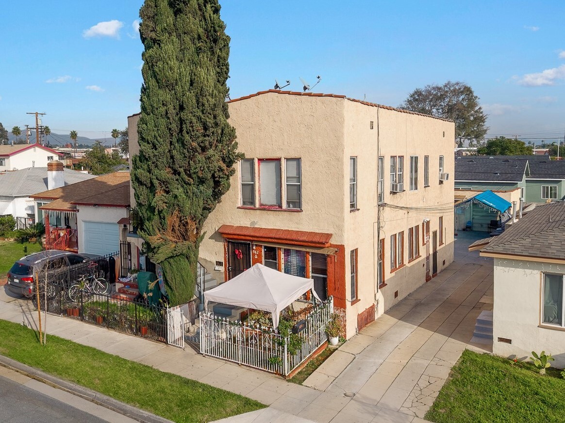 960 Simmons Ave, Los Angeles, CA for sale Primary Photo- Image 1 of 18