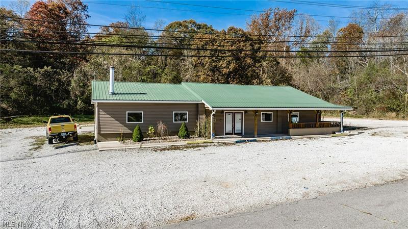 2080 Harris Hwy, Washington, WV à vendre - Photo du bâtiment - Image 1 de 13