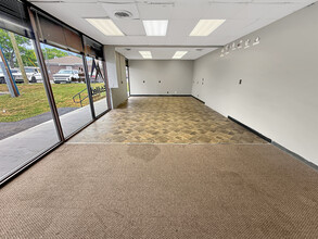 907 Rivergate Pky, Goodlettsville, TN for lease Interior Photo- Image 1 of 3