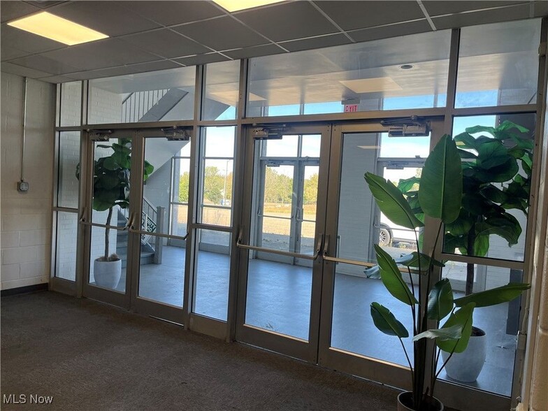 2600 25th St, Canton, OH for lease - Interior Photo - Image 3 of 12