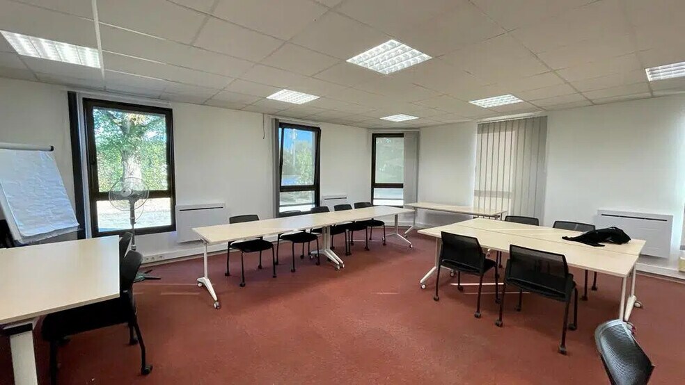 Bureau dans Viriat à louer - Photo intérieure - Image 2 de 16