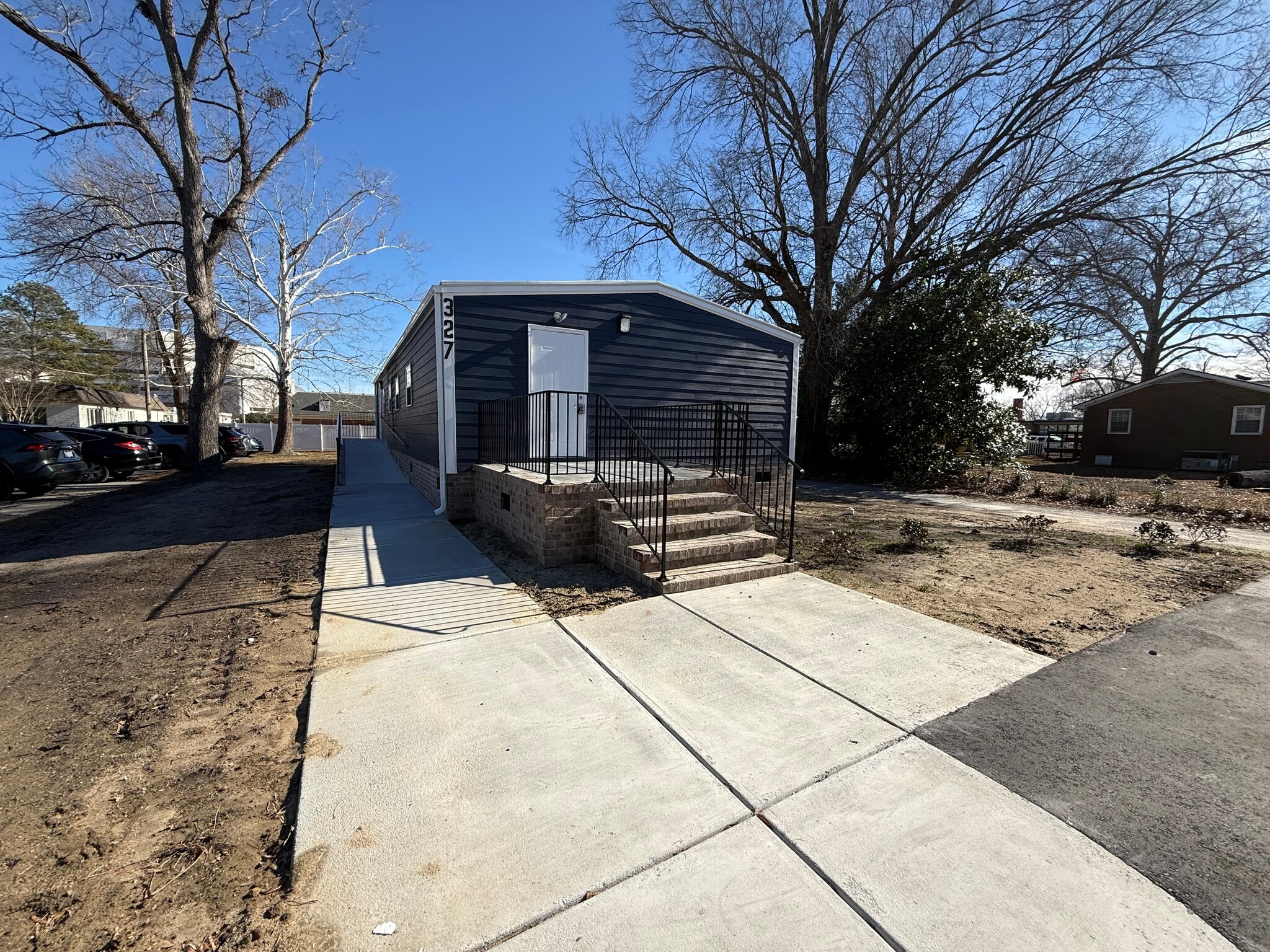 327 S Pearl St, Rocky Mount, NC for lease Interior Photo- Image 1 of 4