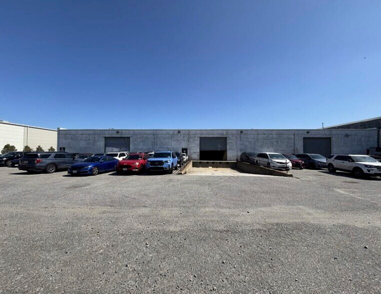 1064 Babylon Farmingdale Rd, Lindenhurst, NY à louer - Photo du bâtiment - Image 3 de 23