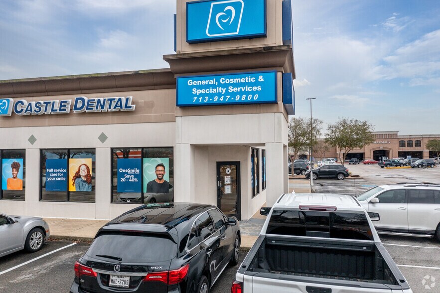 3570 Spencer Hwy, Pasadena, TX à vendre - Photo du bâtiment - Image 2 de 3