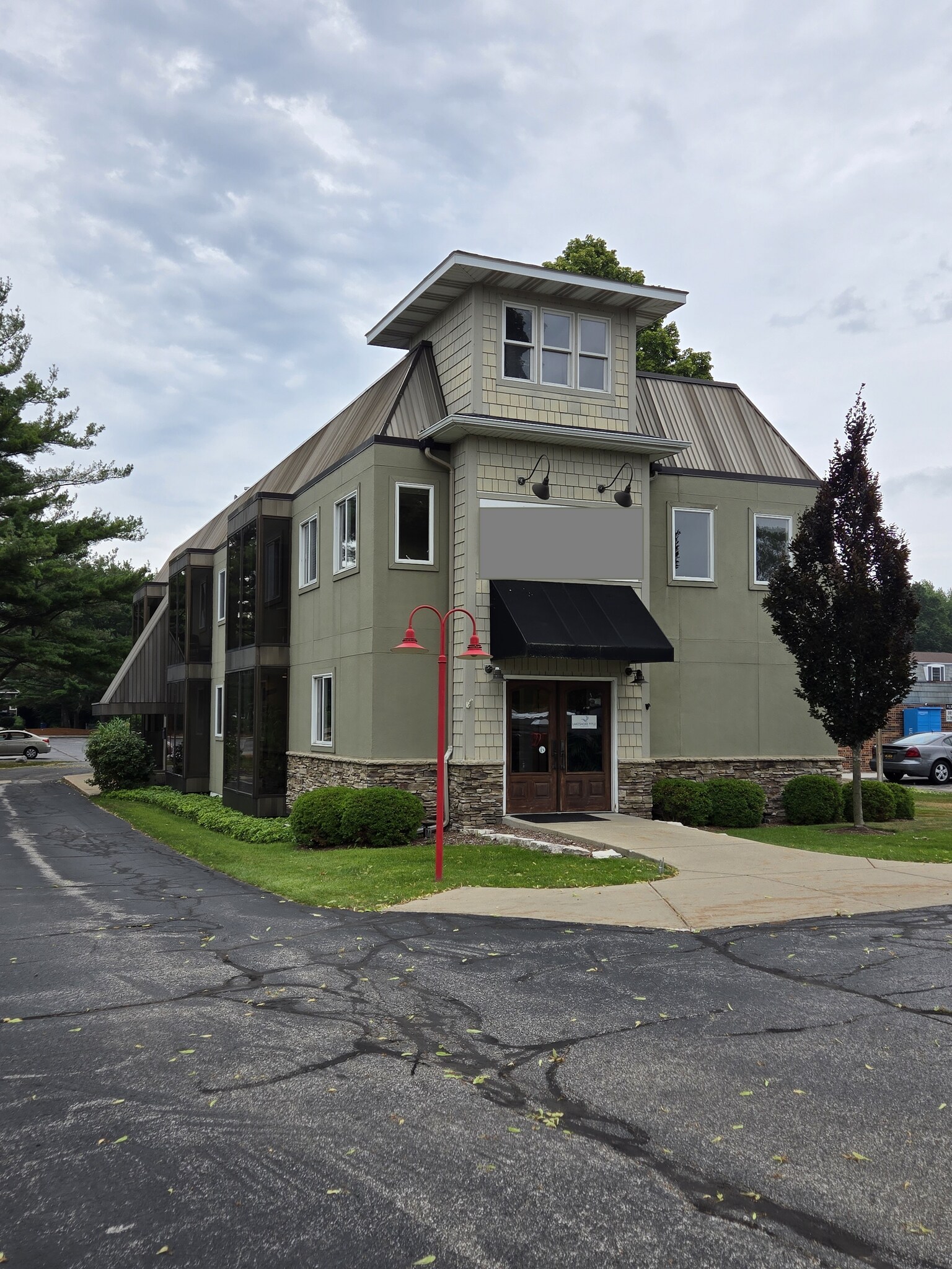 1014 Beacon Blvd, Grand Haven, MI à vendre Photo du bâtiment- Image 1 de 1