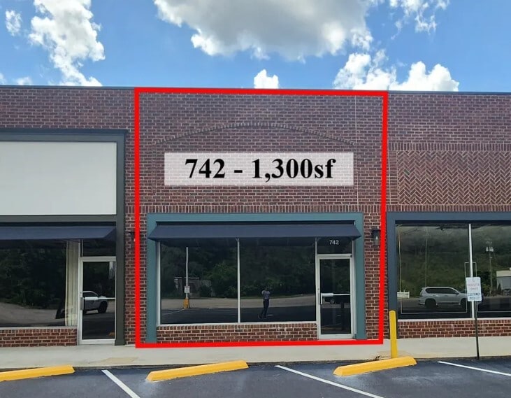 770 Shades Mountain Plz, Hoover, AL à louer Photo du bâtiment- Image 1 de 1