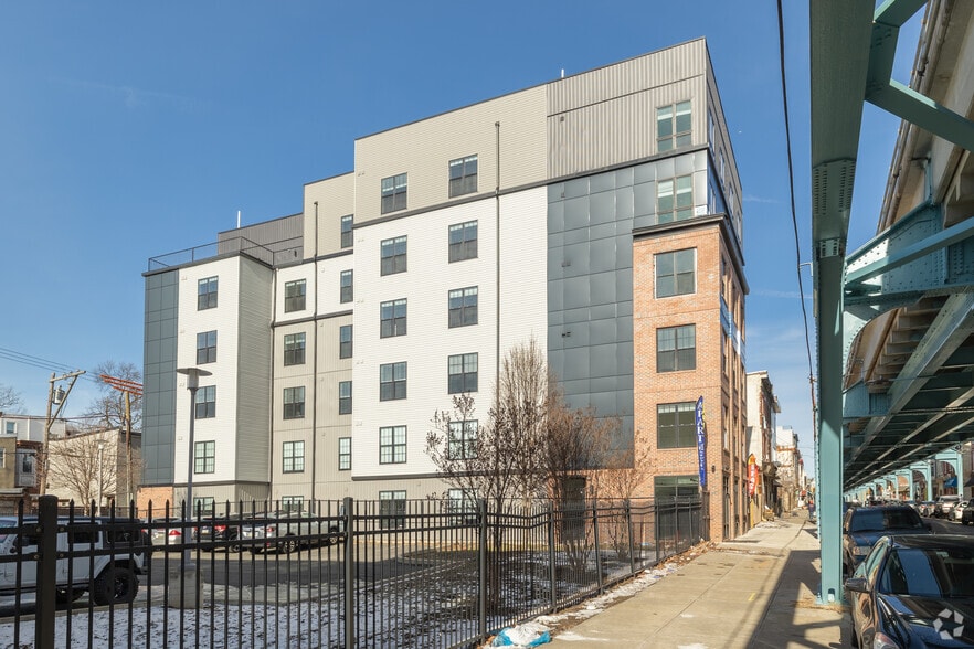 2112-2116 N Front St, Philadelphia, PA for lease - Interior Photo - Image 2 of 61