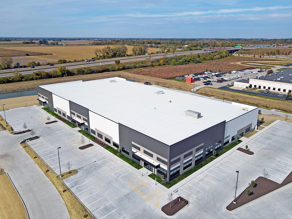 100 Commerce Center Dr, Collinsville, IL à louer Photo principale- Image 1 de 11