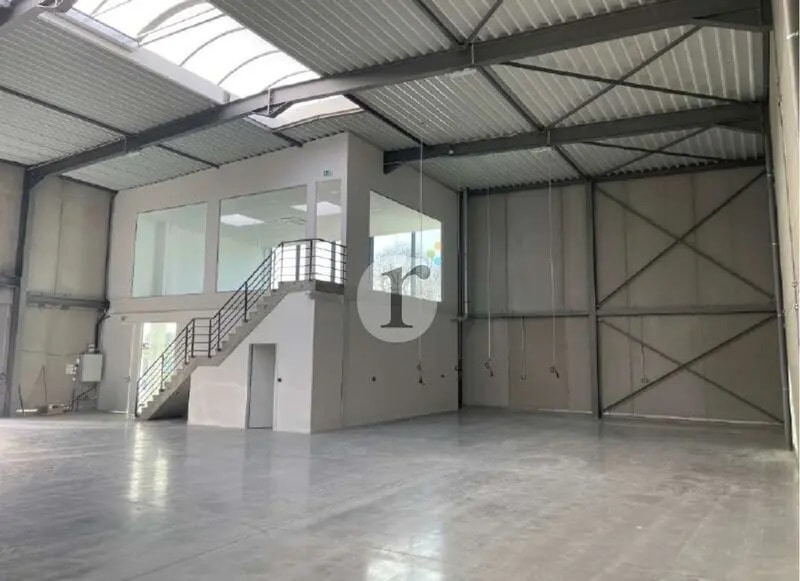 Office in Sainghin-en-Mélantois for lease - Building Photo - Image 2 of 4