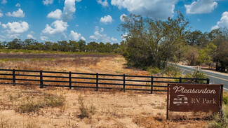 Pleasanton RV Park - Terrain de camping