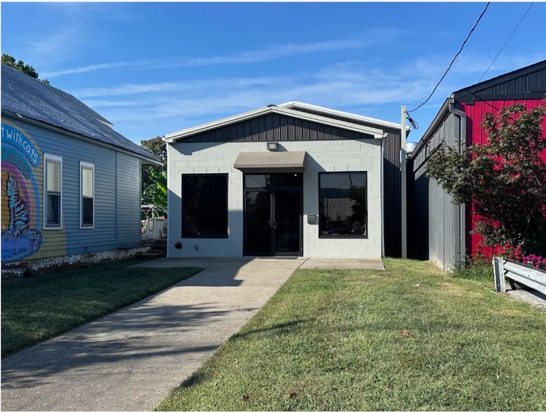 2228 Dundee Rd, Louisville, KY for sale - Building Photo - Image 1 of 7