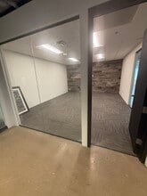 3333 E Camelback Rd, Phoenix, AZ for lease Interior Photo- Image 2 of 11