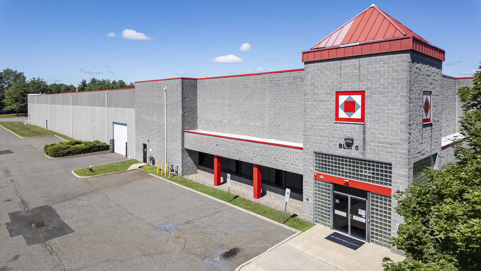 35 Commerce Dr, Somerset, NJ for lease - Building Photo - Image 2 of 2