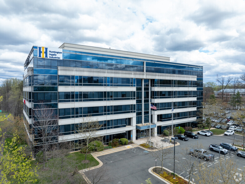 12730 Fair Lakes Cir, Fairfax, VA for lease - Building Photo - Image 1 of 5