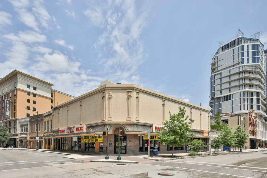 100 & 108 Soledad St, San Antonio, TX for sale - Building Photo - Image 2 of 6