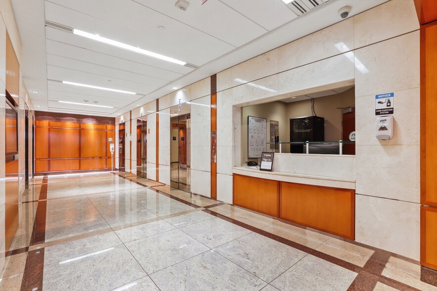 7700 Old Georgetown Rd, Bethesda, MD for lease - Interior Photo - Image 3 of 18
