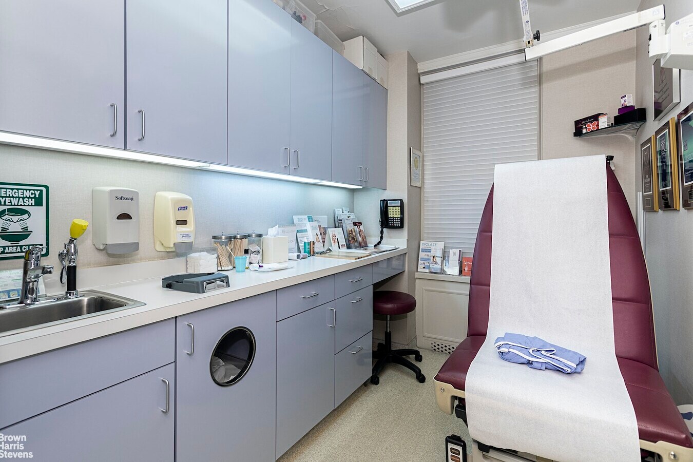 784 Park Ave, New York, NY 10021 - Unit Medical - - Interior Photo - Image 1 of 6