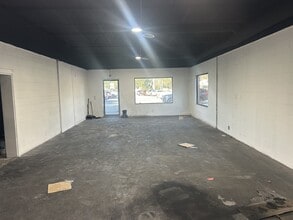 2312 Crill Ave, Palatka, FL for lease Interior Photo- Image 2 of 9