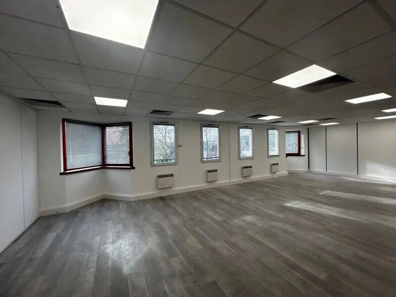 Bureau dans Lyon à louer - Photo du bâtiment - Image 3 de 5