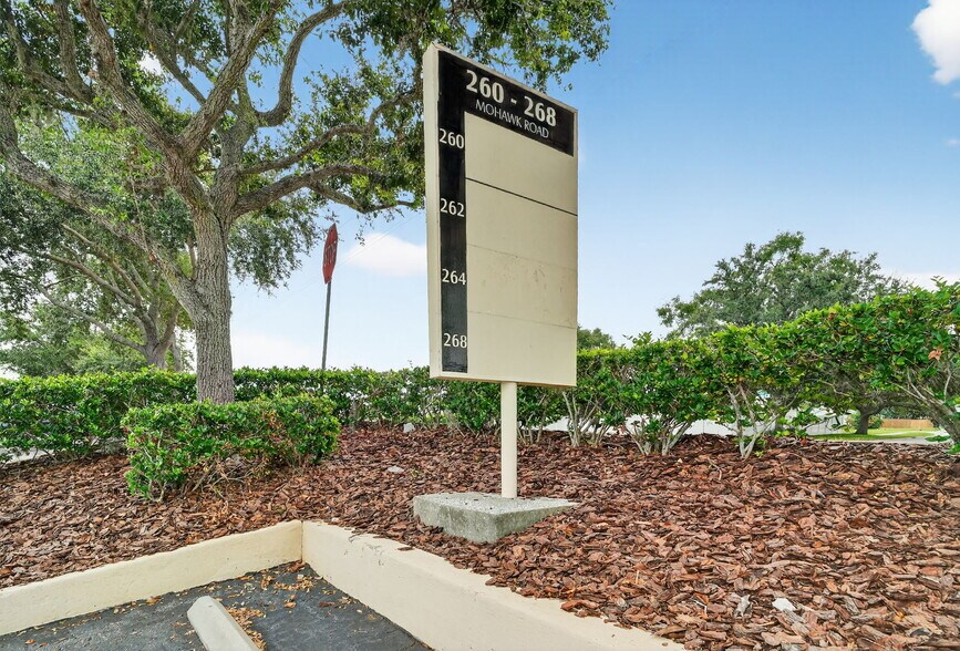 260-268 Mohawk Rd, Clermont, FL à louer - Photo du bâtiment - Image 3 de 23