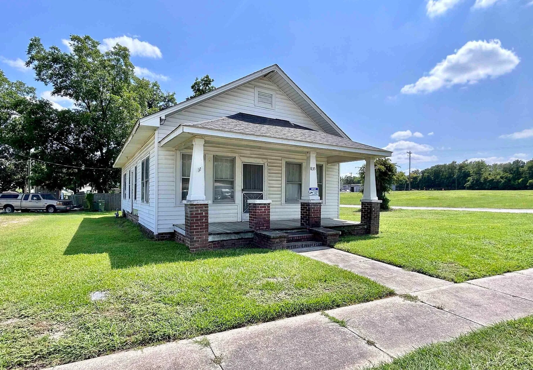 835 Frink St, Cayce, SC for sale Primary Photo- Image 1 of 2