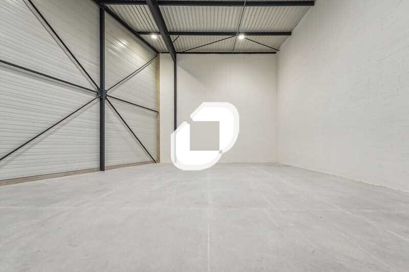 Flex dans Osny à louer - Photo du bâtiment - Image 2 de 26