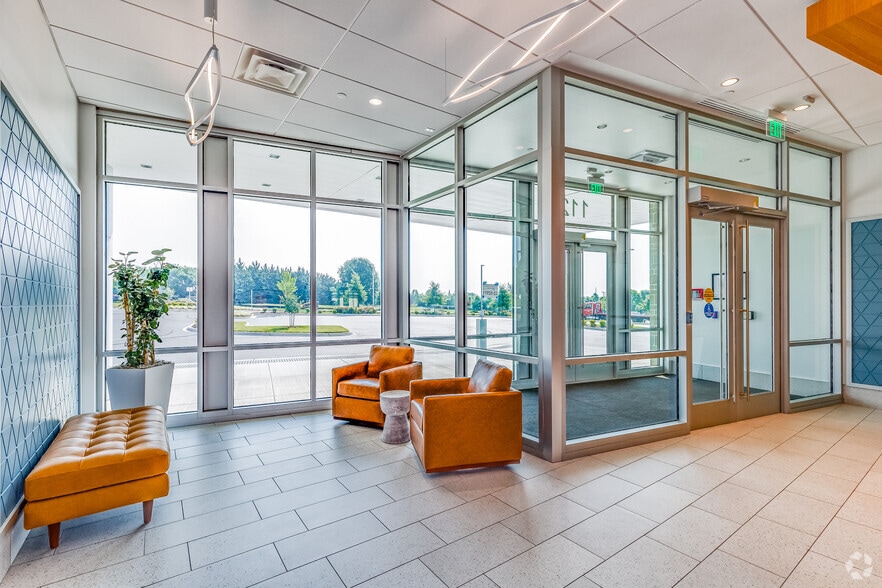 112 Thomas Johnson Dr, Frederick, MD for lease - Building Photo - Image 1 of 6