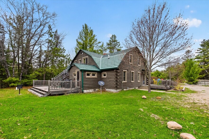 10935 Linger Longer Rd, Grayling, MI for sale - Building Photo - Image 3 of 67