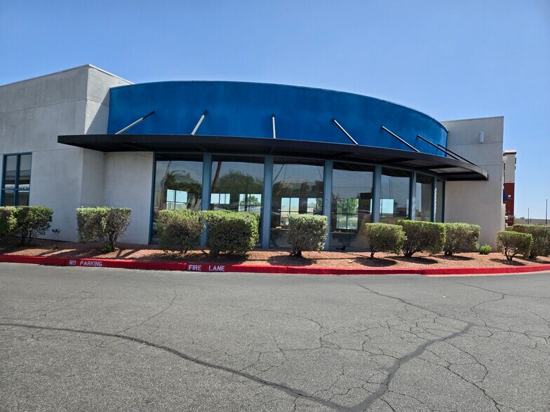 3993 S Maryland Pky, Las Vegas, NV à louer - Photo du bâtiment - Image 1 de 5